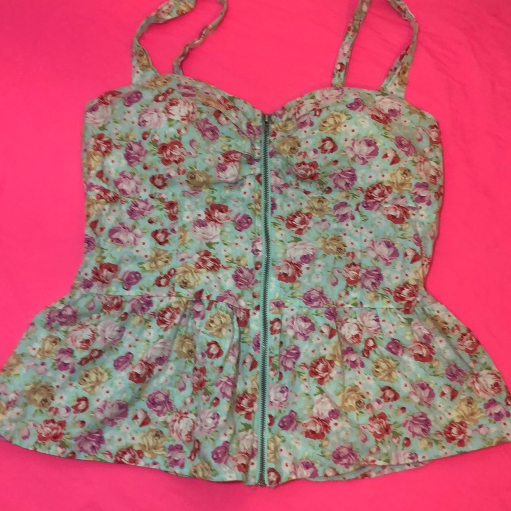Floral sweetheart peplum top